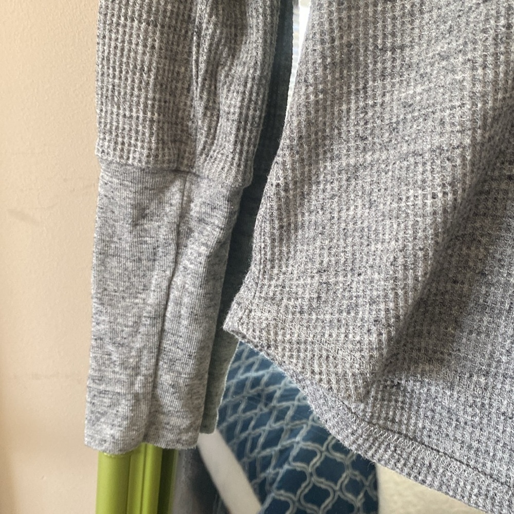 Splendid Thermal Forever Henley Heather Gray Long Sleeve Size XS - Picture 4 of 4
